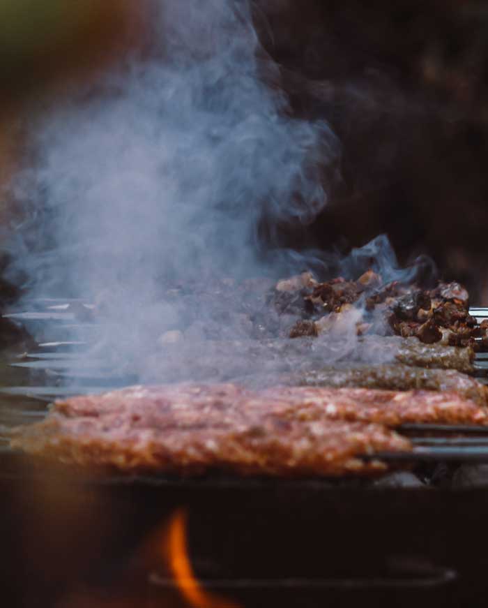 Grilled meat is a source of free radicals - Photo by samer daboul from Pexels
